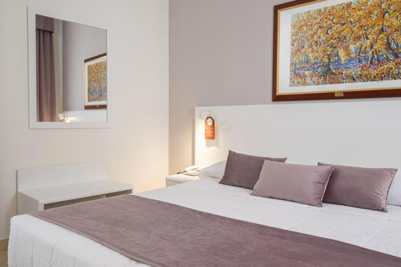 Hotel Centrale Spa & Relax 阿尔卡莫 外观 照片