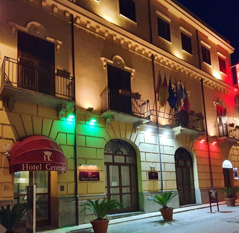 Hotel Centrale Spa & Relax 阿尔卡莫 外观 照片